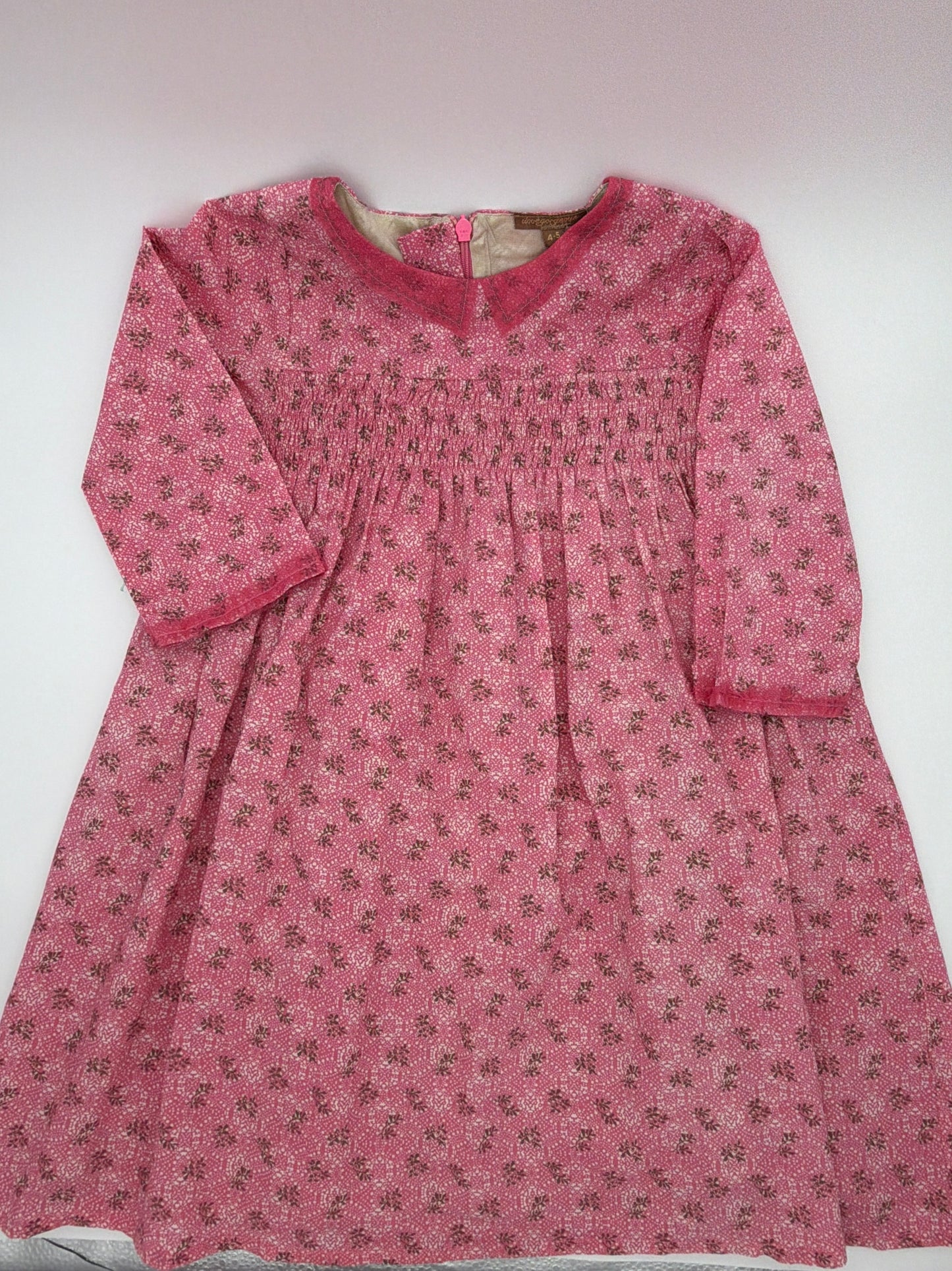 I love gorgeous pink dress, size:4/5Y