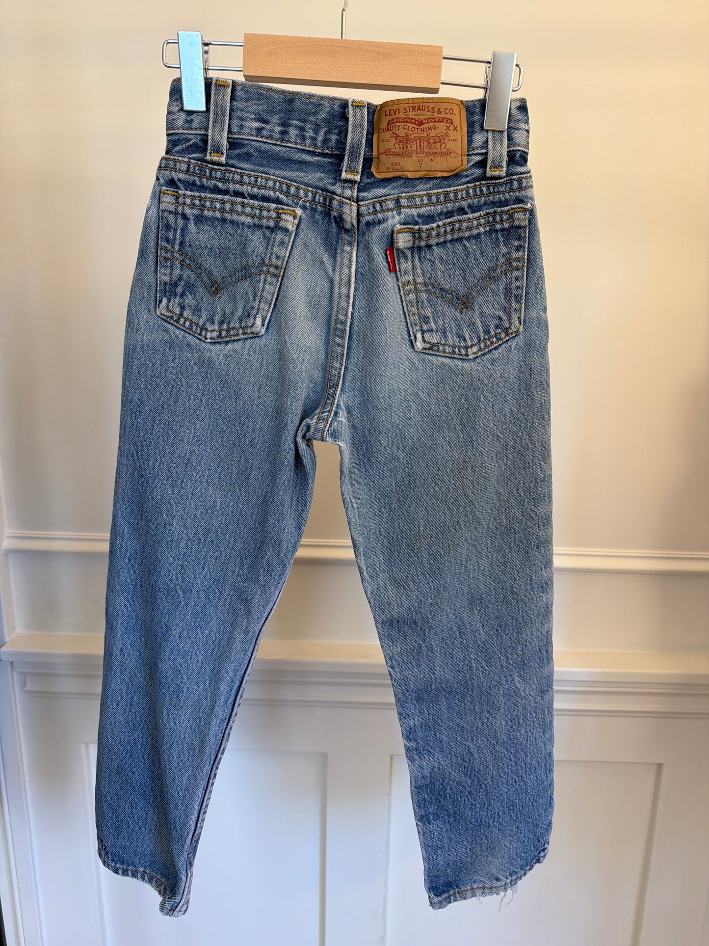 Vintage Levi red label size:7Y