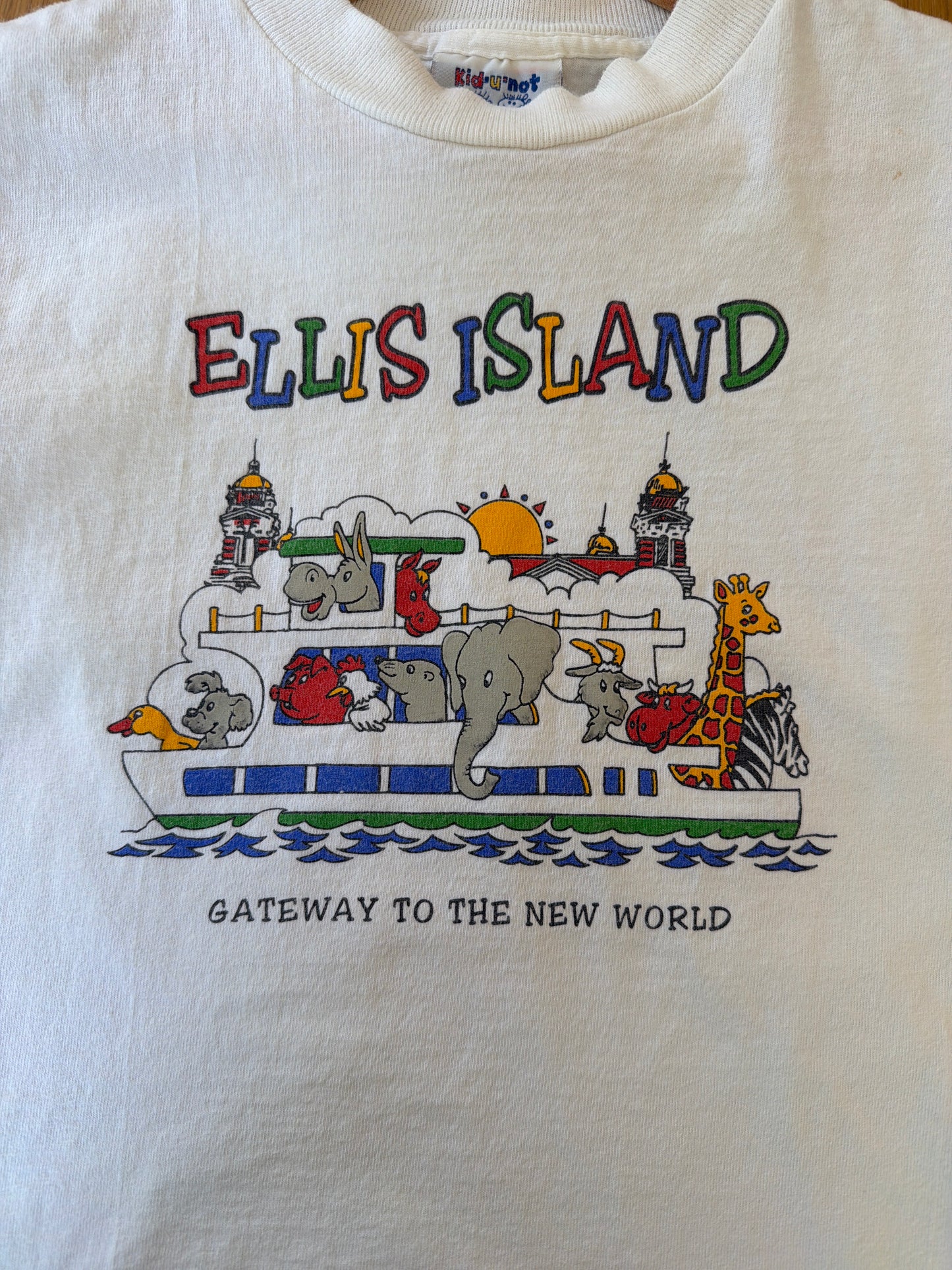 Vintage Ellis Island T-Shirt, size:s (6/7)