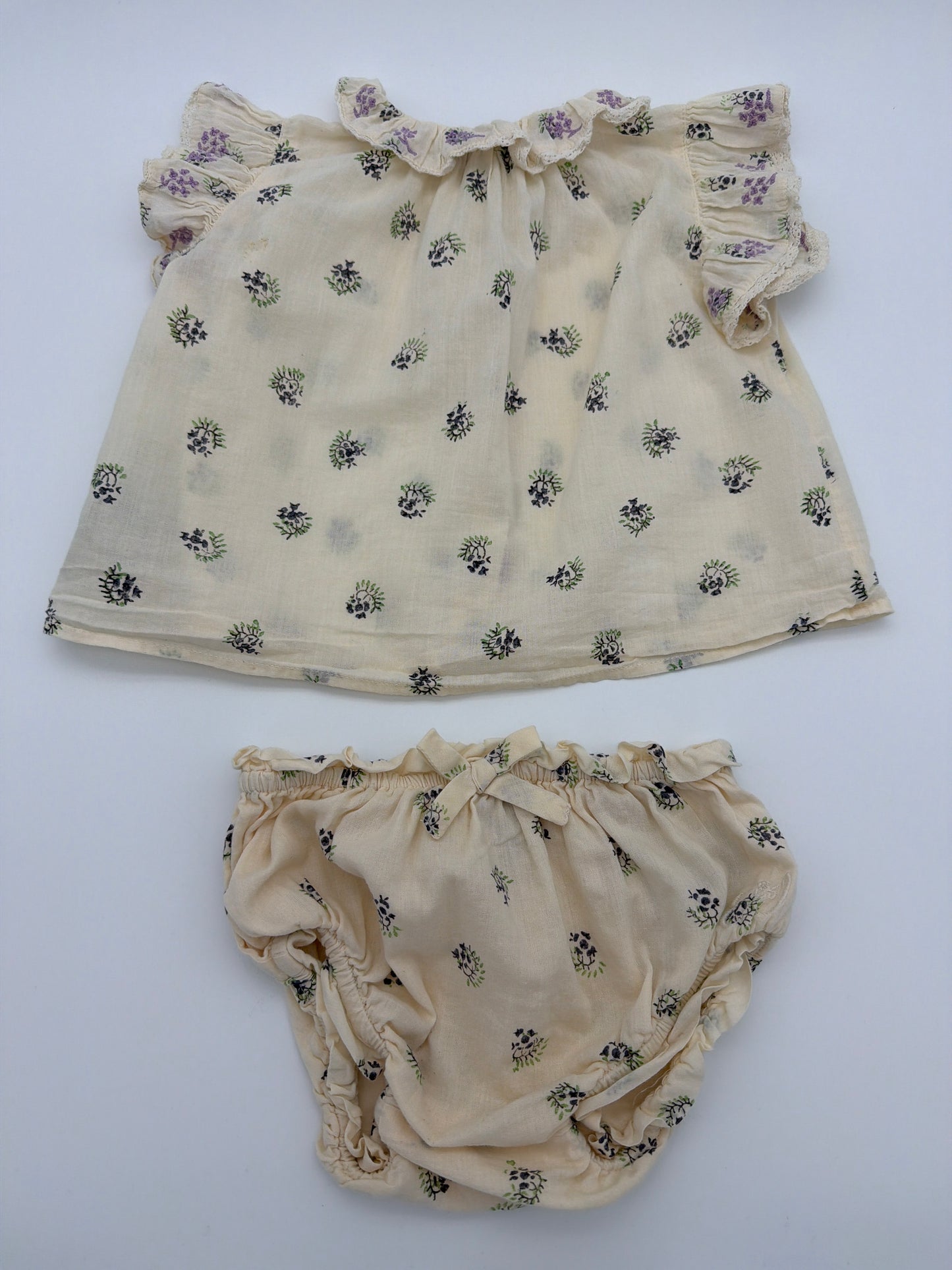 Emile & Ida floral ivory set