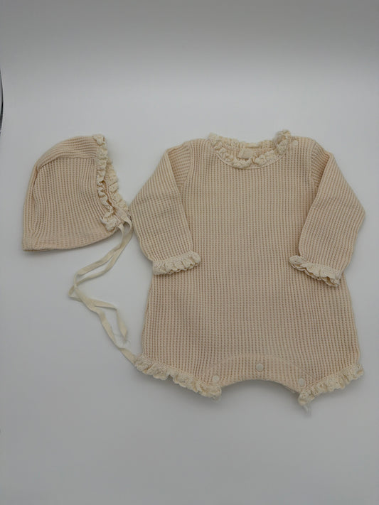 Monbebe Waffel Onesie and bonnet, size:small