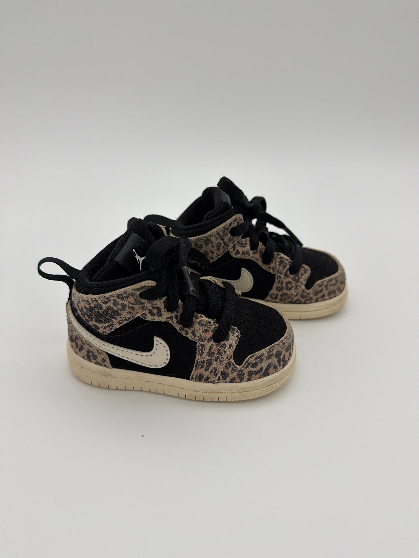 Leopard Nike Jordans, size:4C
