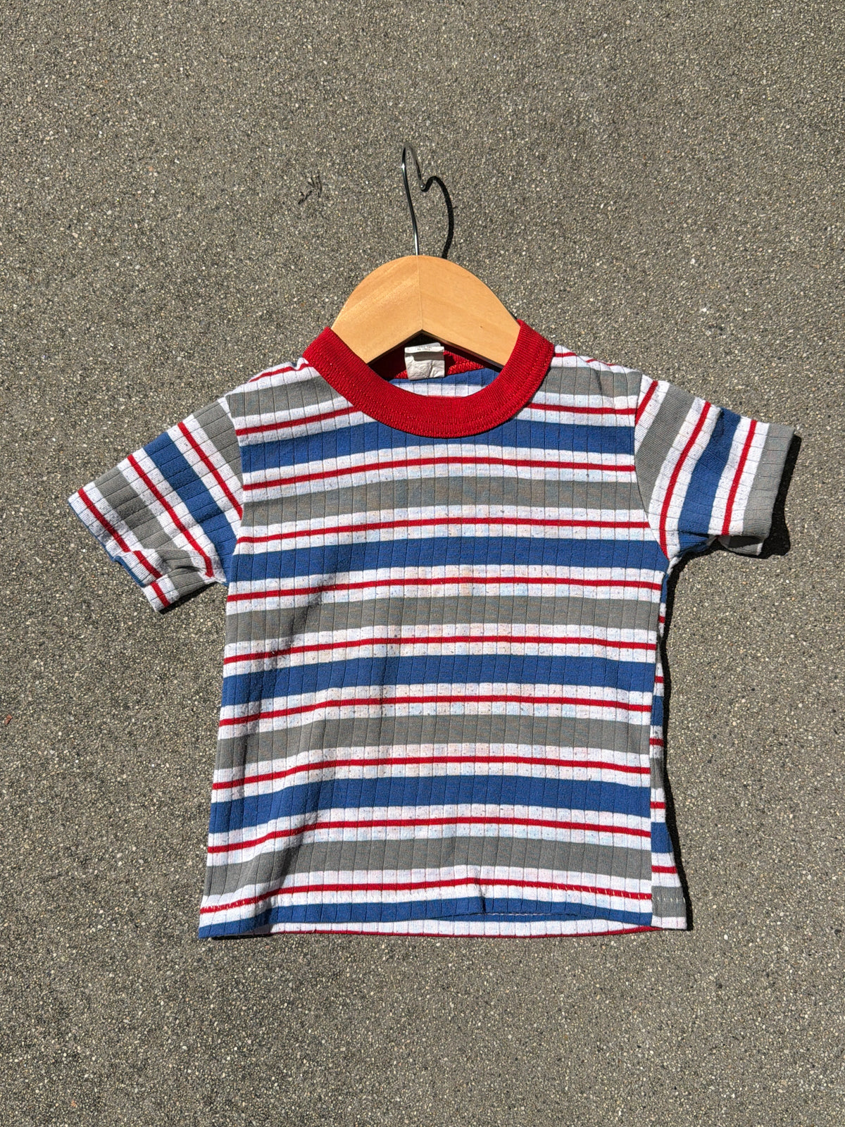 VNTG No Brand Stripe T-Shirt red, blue, grey, Size:3T